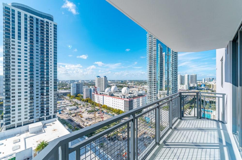 Caoba by Global Luxury Suites