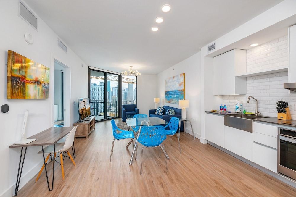 Caoba by Global Luxury Suites