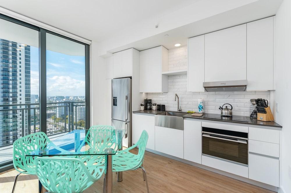 Caoba by Global Luxury Suites