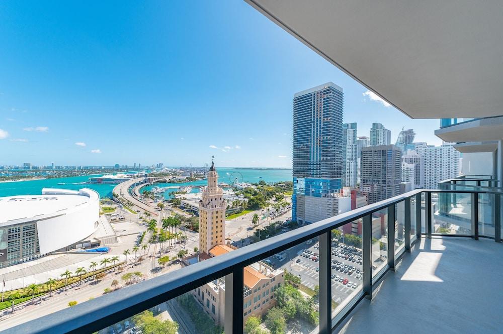 Caoba by Global Luxury Suites