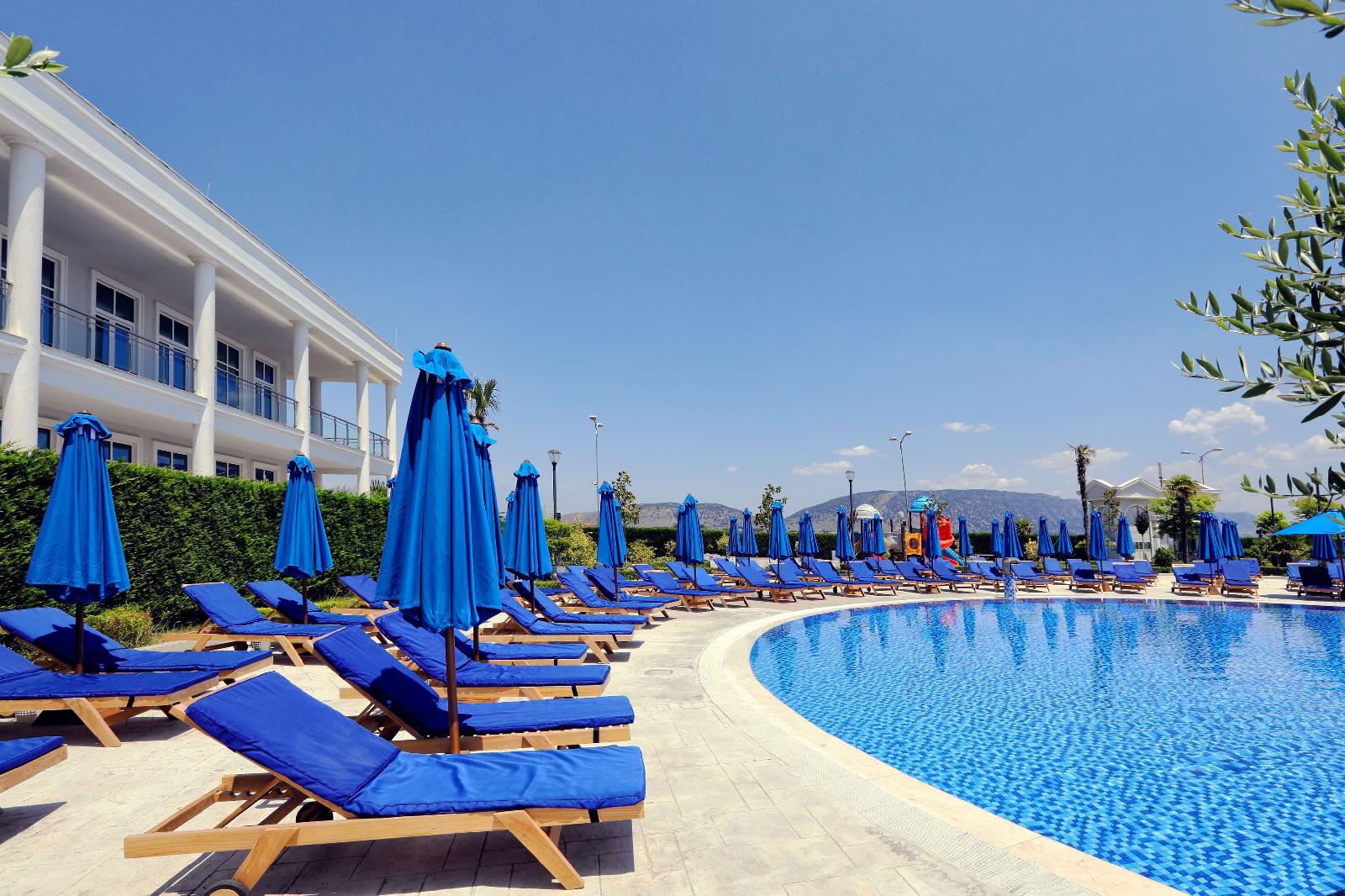 Velipoja Grand Europa Resort