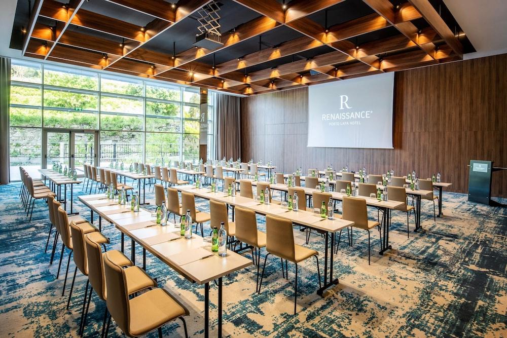 Renaissance Porto Lapa Hotel
