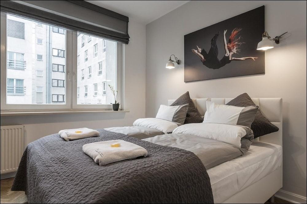 P&O Apartments Center