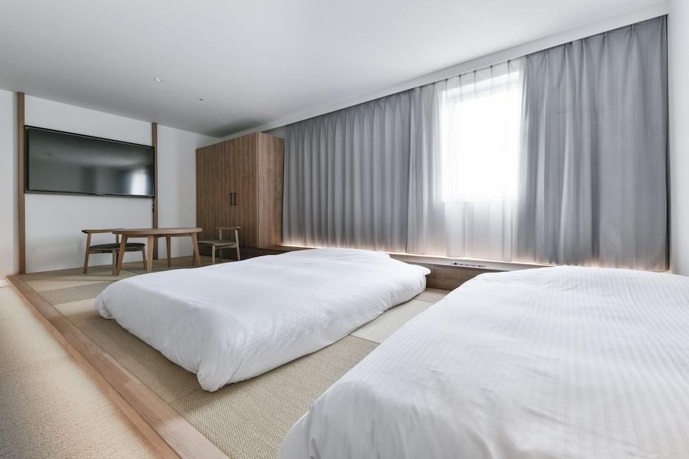 Vessel Inn Keisei Tsudanuma Ekimae
