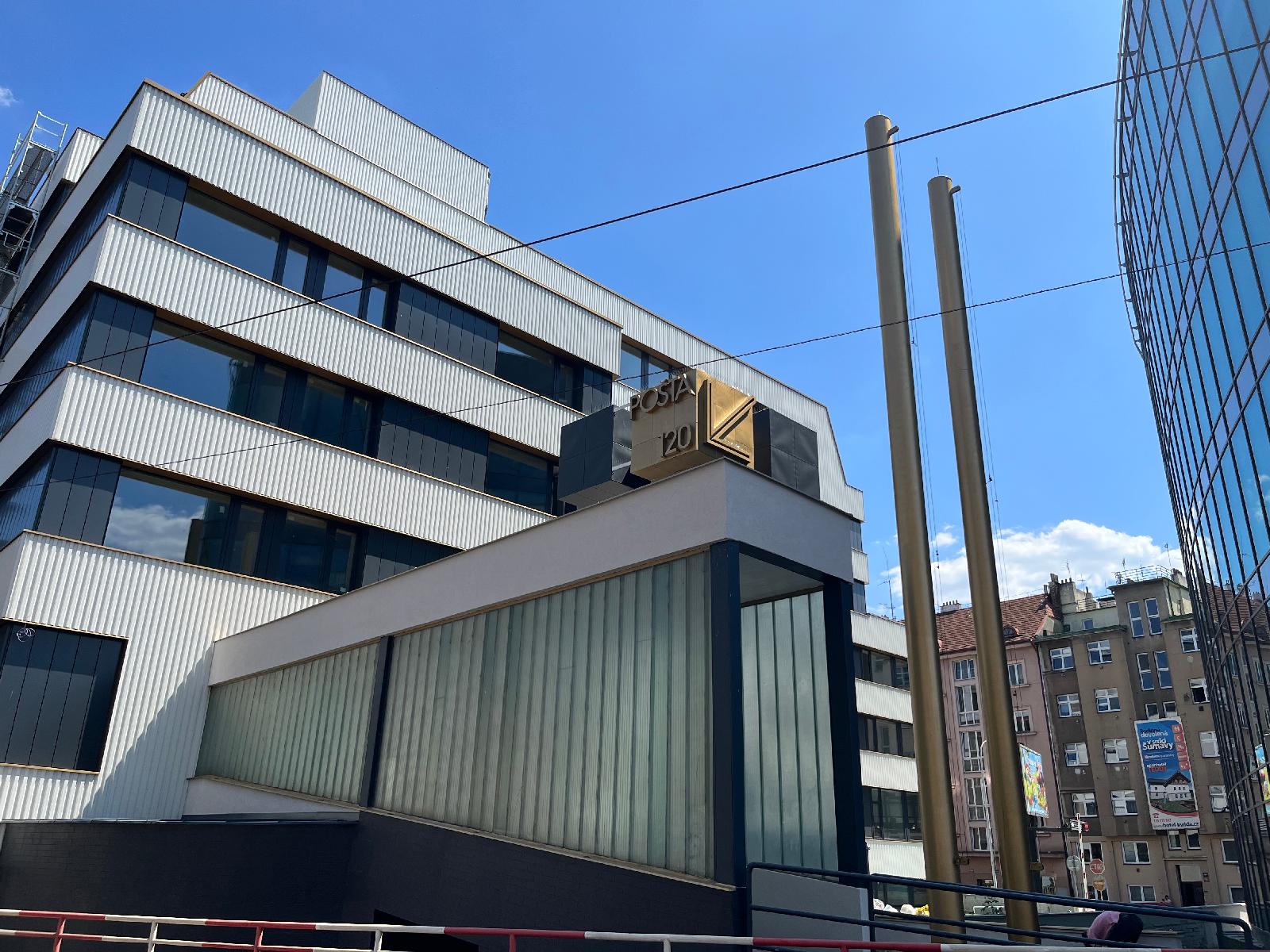 Post 120 Suites