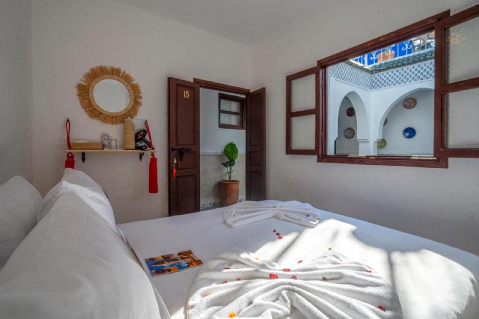 Riad Les Dunes And Spa