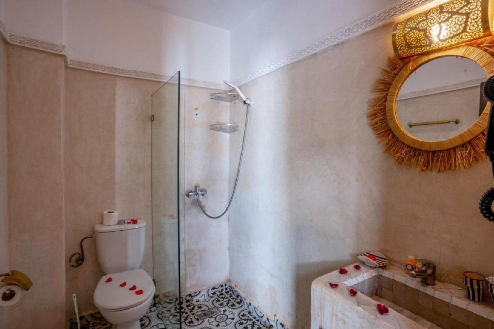 Riad Les Dunes And Spa