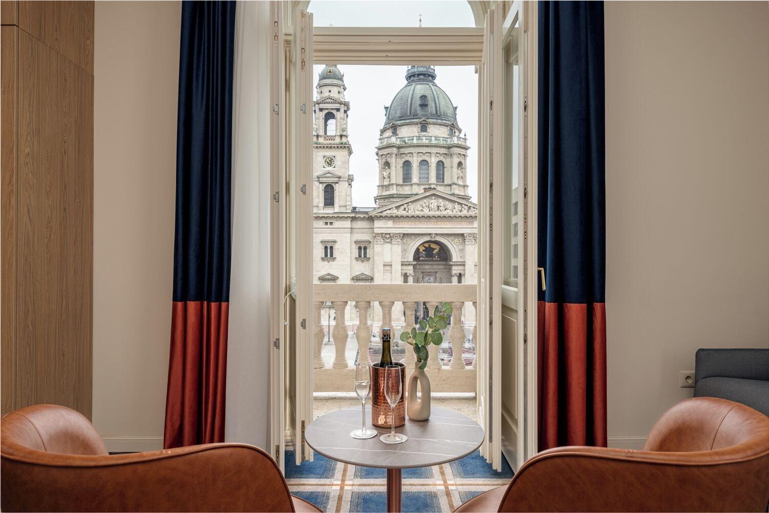 Basiliq Hotel