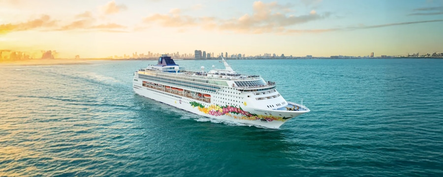 Norwegian Sky Norwegian Cruise Line Norwegian Sky Norwegian Cruise Line