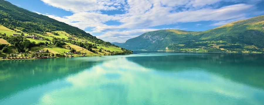 Cruising Nordfjord Cruising Nordfjord