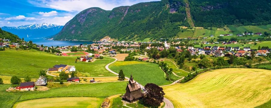 Cruceros por Vik, Noruega Cruceros por Vik, Noruega