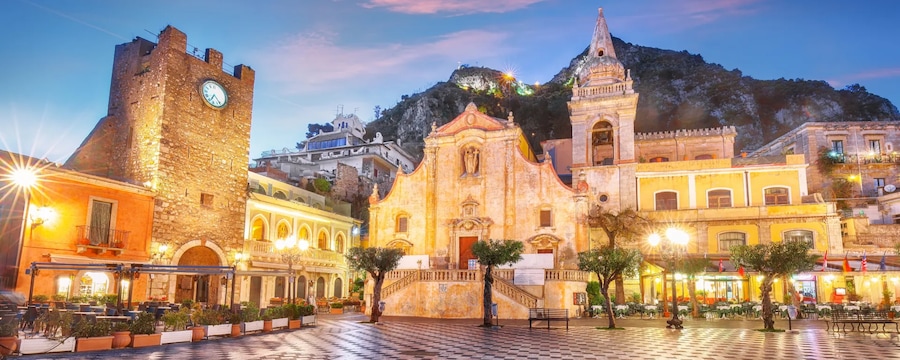Cruceros por Taormina, Sicilia Cruceros por Taormina, Sicilia