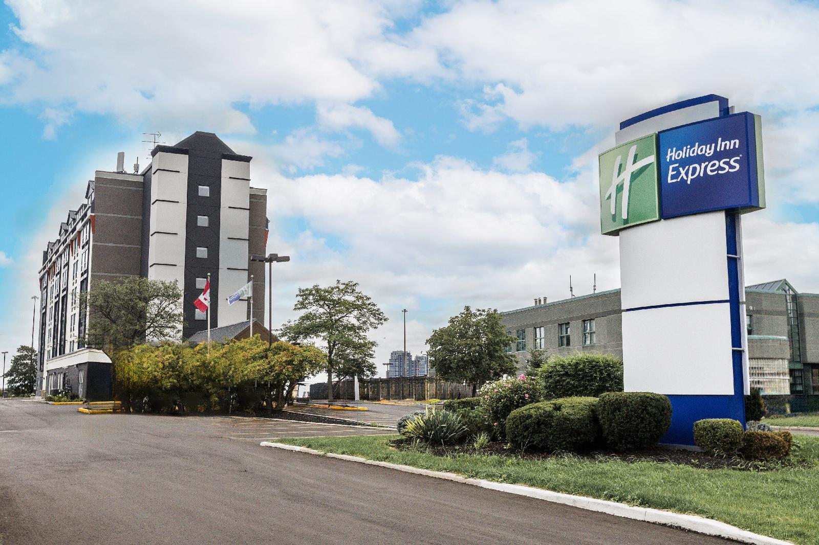 Holiday Inn Express Toronto North York
