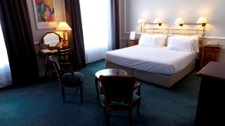 B4 Grand Hotel Lyon