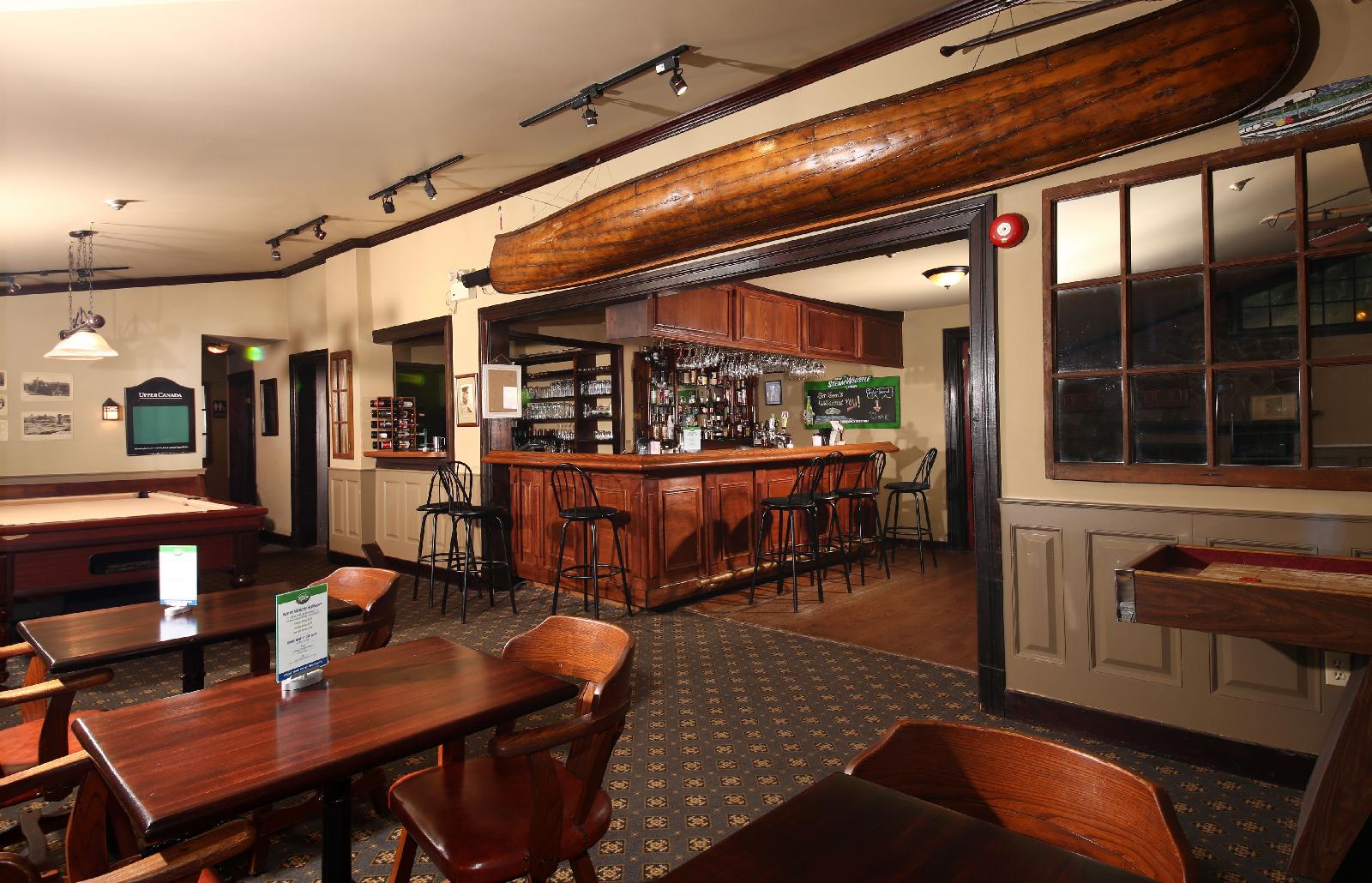 Sir Sam's Inn