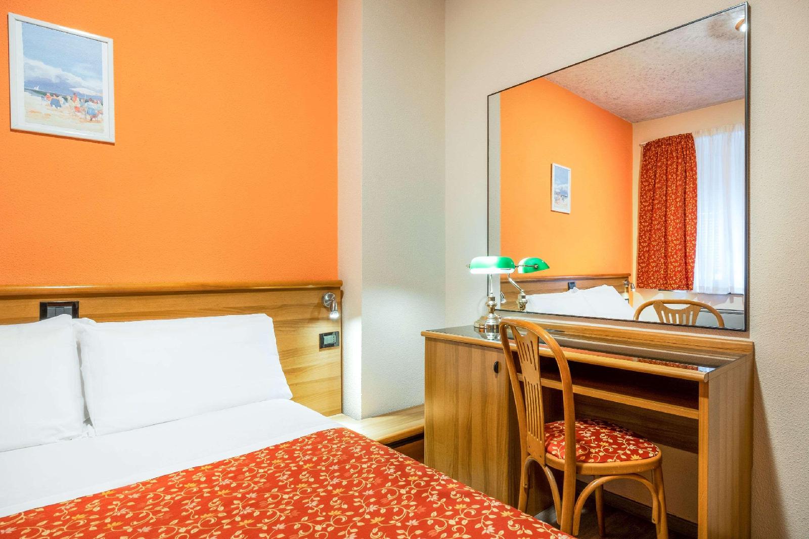 Comfort Hotel Europa Genova City Centre