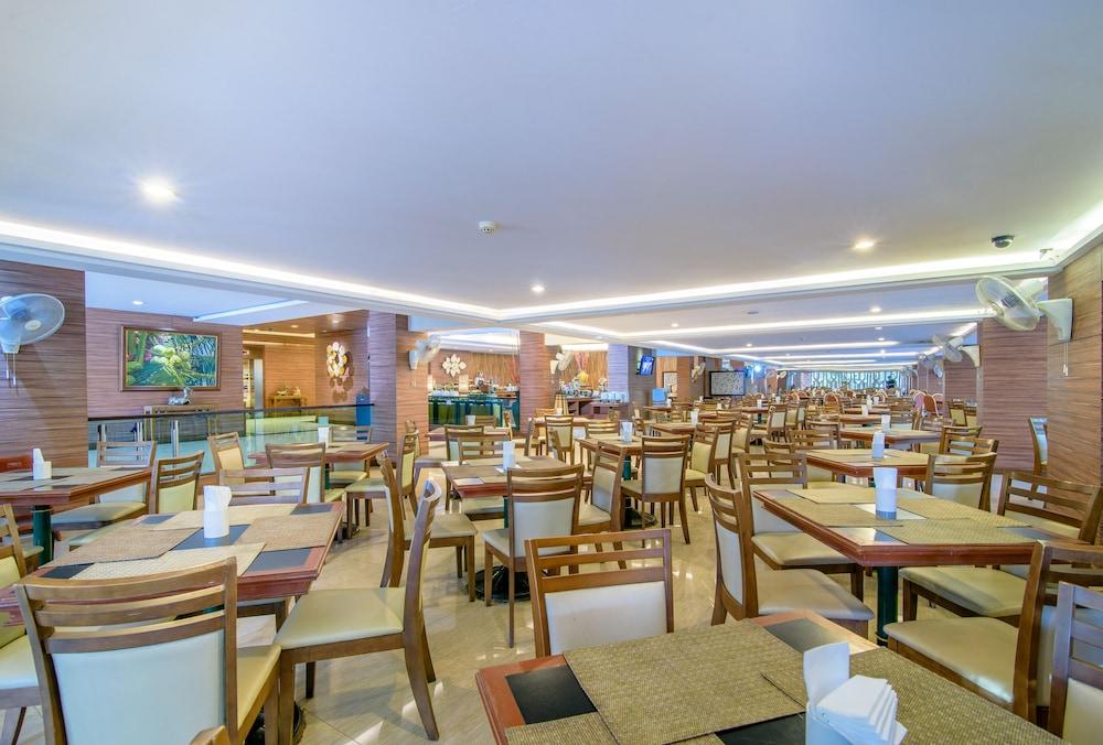 Golden Beach Cha Am Hotel