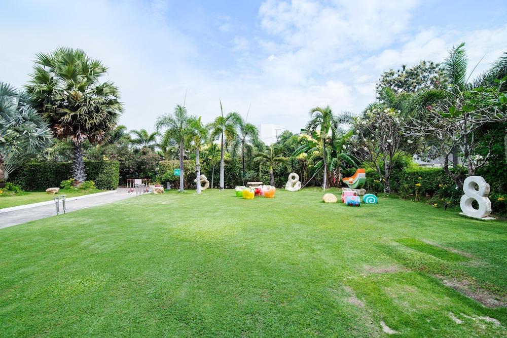 Golden Beach Cha Am Hotel