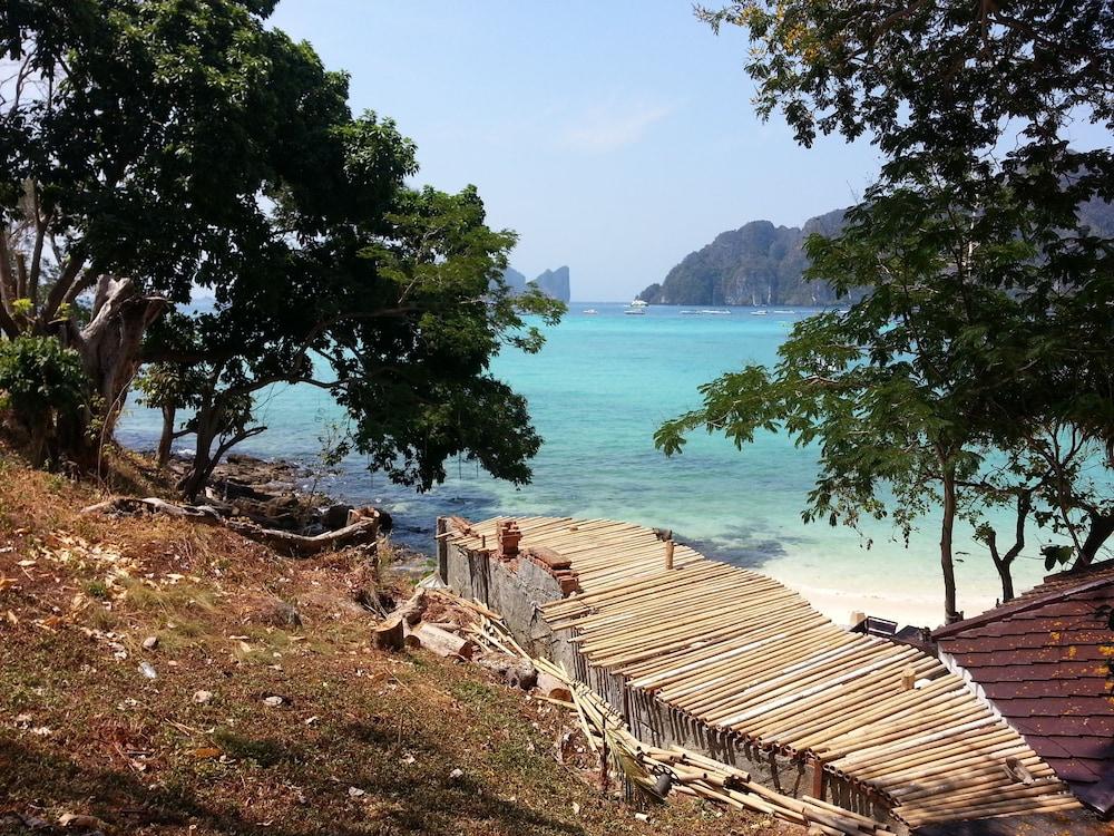 Phi Phi Bayview Premier Resort