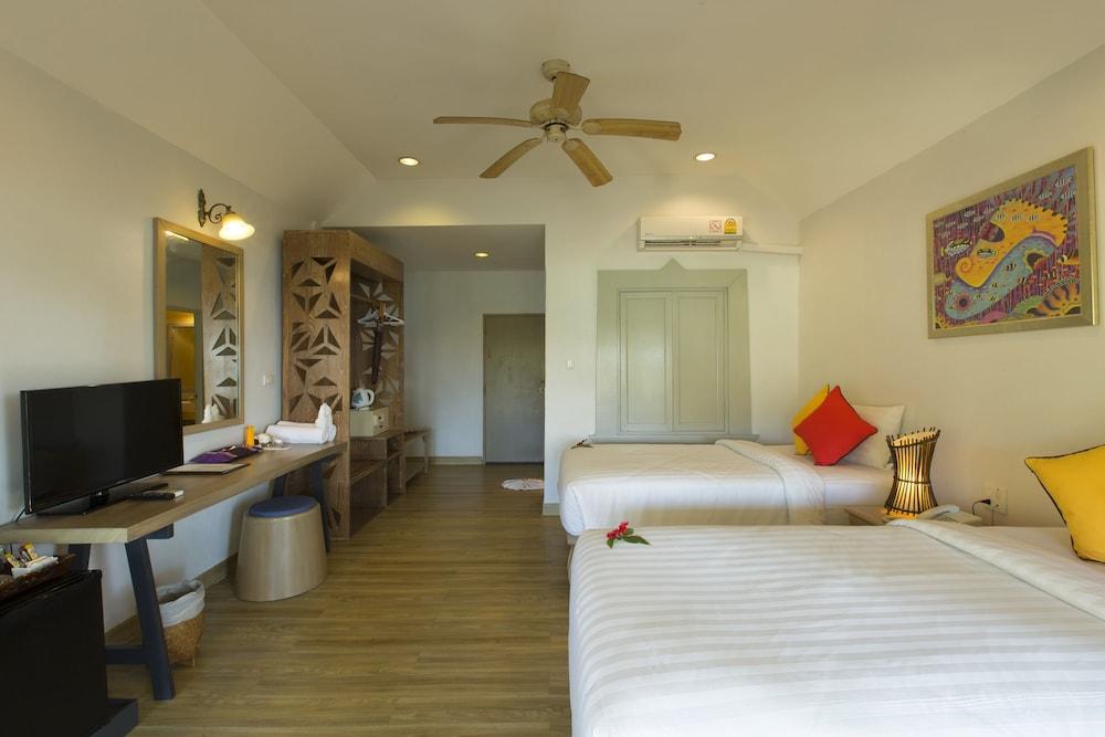 Phi Phi Bayview Premier Resort