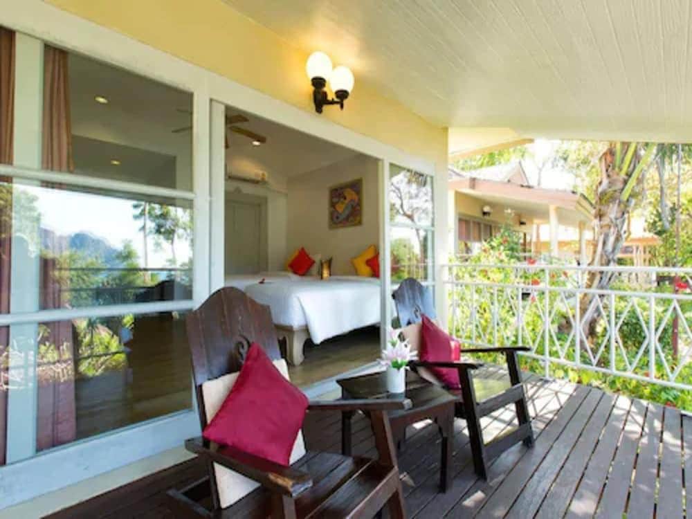 Phi Phi Bayview Premier Resort
