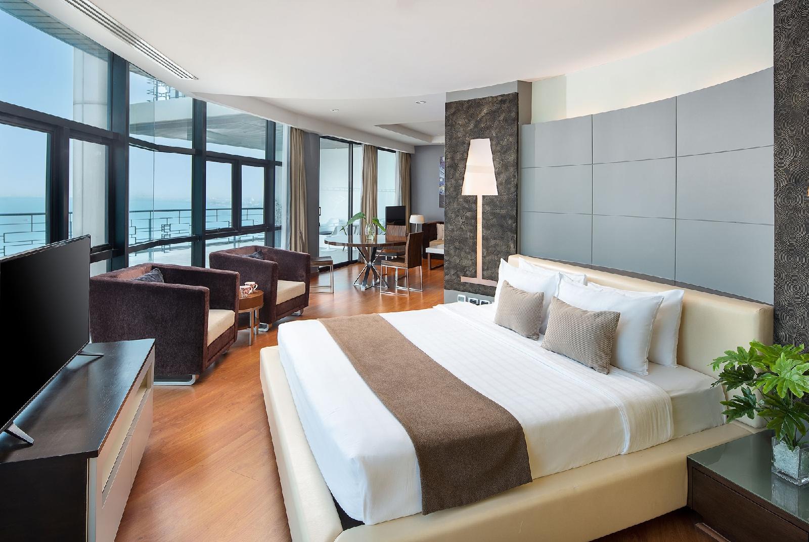 The Zign Hotel & Villa
