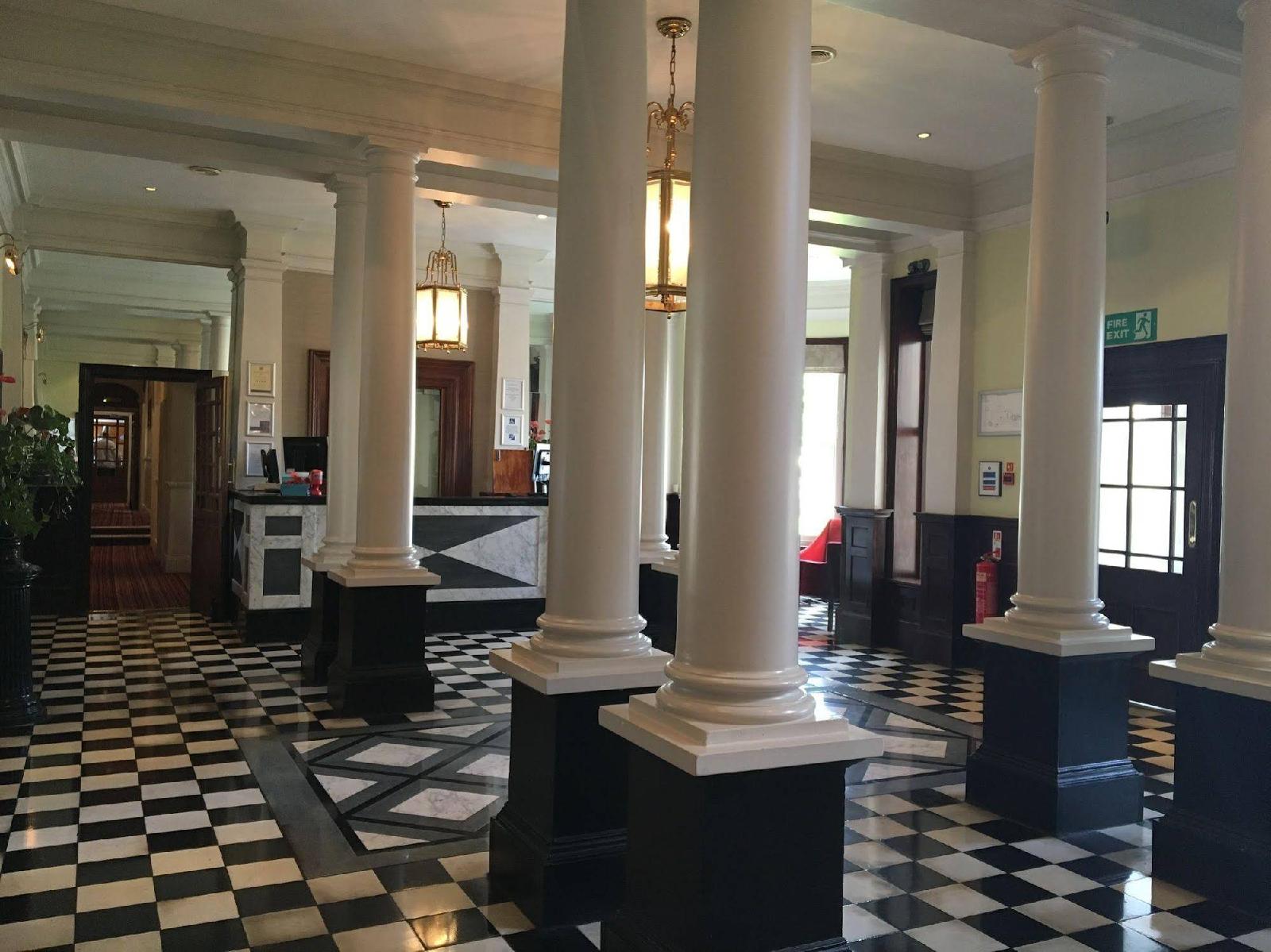 DoubleTree by Hilton Cheltenham