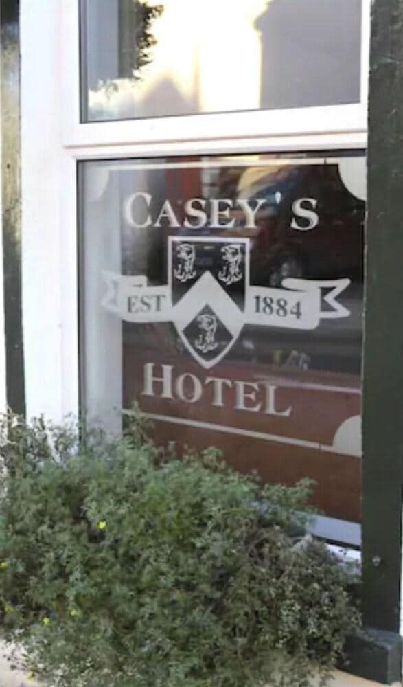 Casey's Hotel
