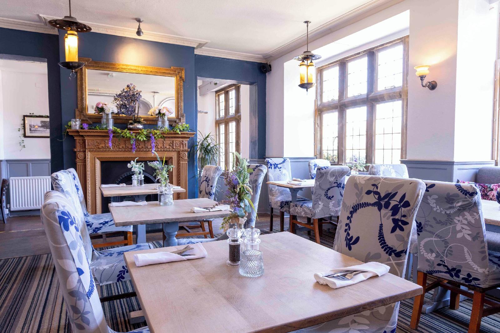 Cromwell Lodge Hotel