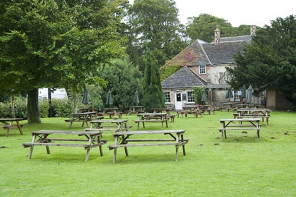 Hunter's Hall Hotel