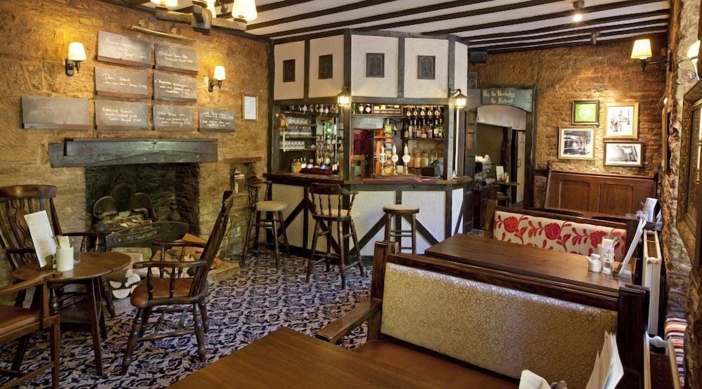 Hunter's Hall Hotel