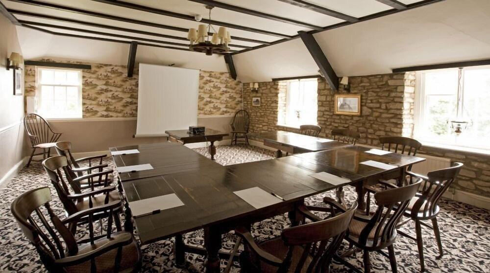 Hunter's Hall Hotel