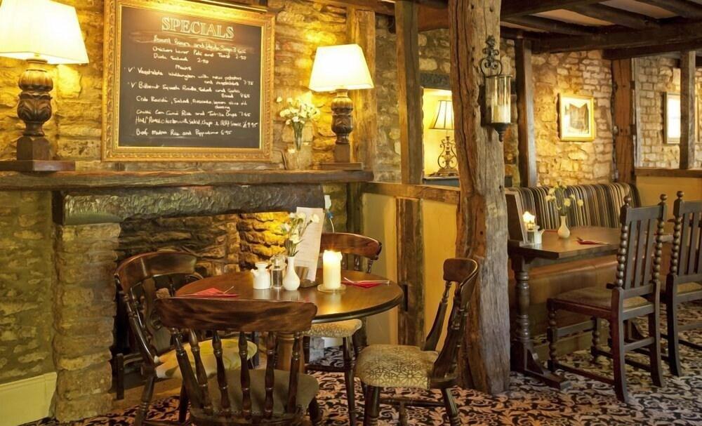 Hunter's Hall Hotel
