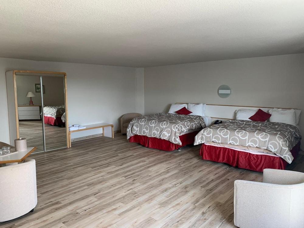 Chute des Peres Motel
