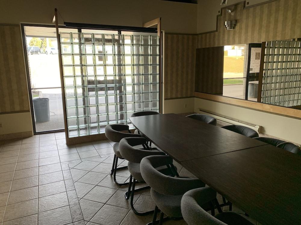 Chute des Peres Motel