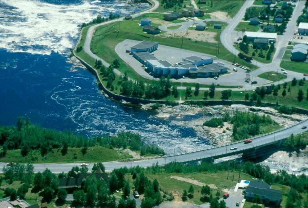 Chute des Peres Motel