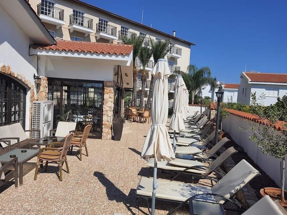 Anais Bay Apartment