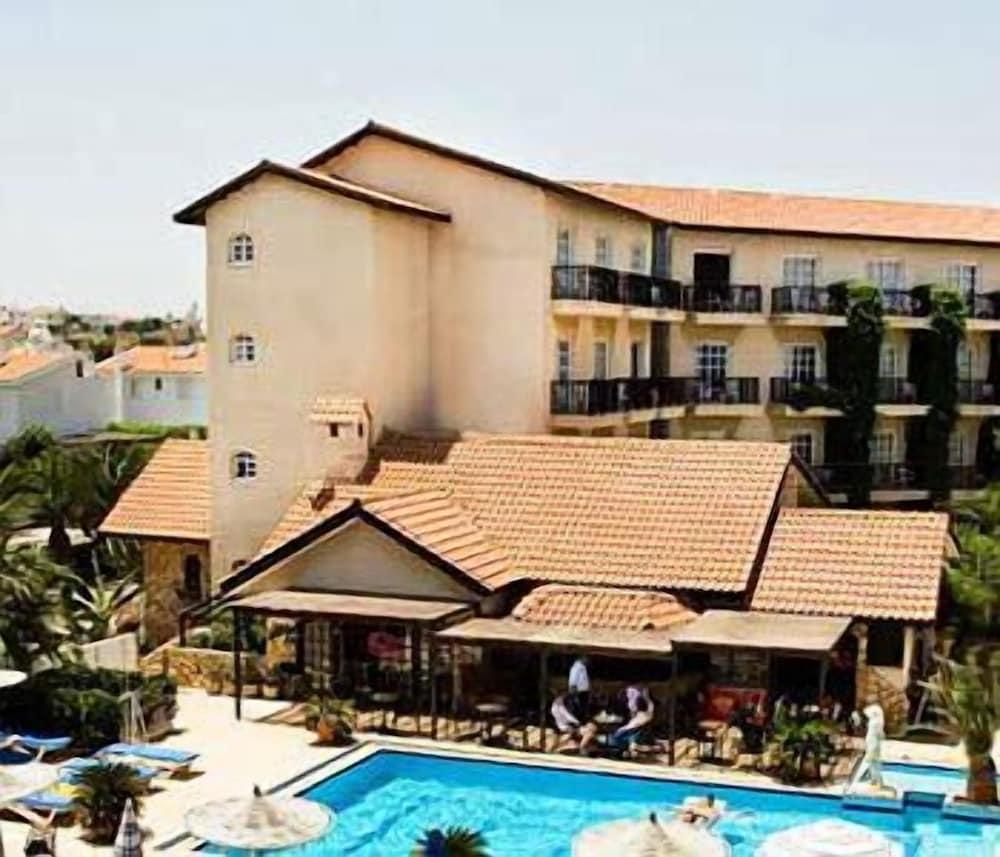 Anais Bay Apartment