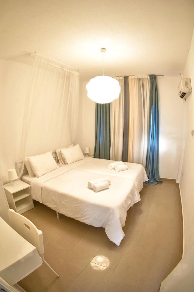 Anais Bay Apartment