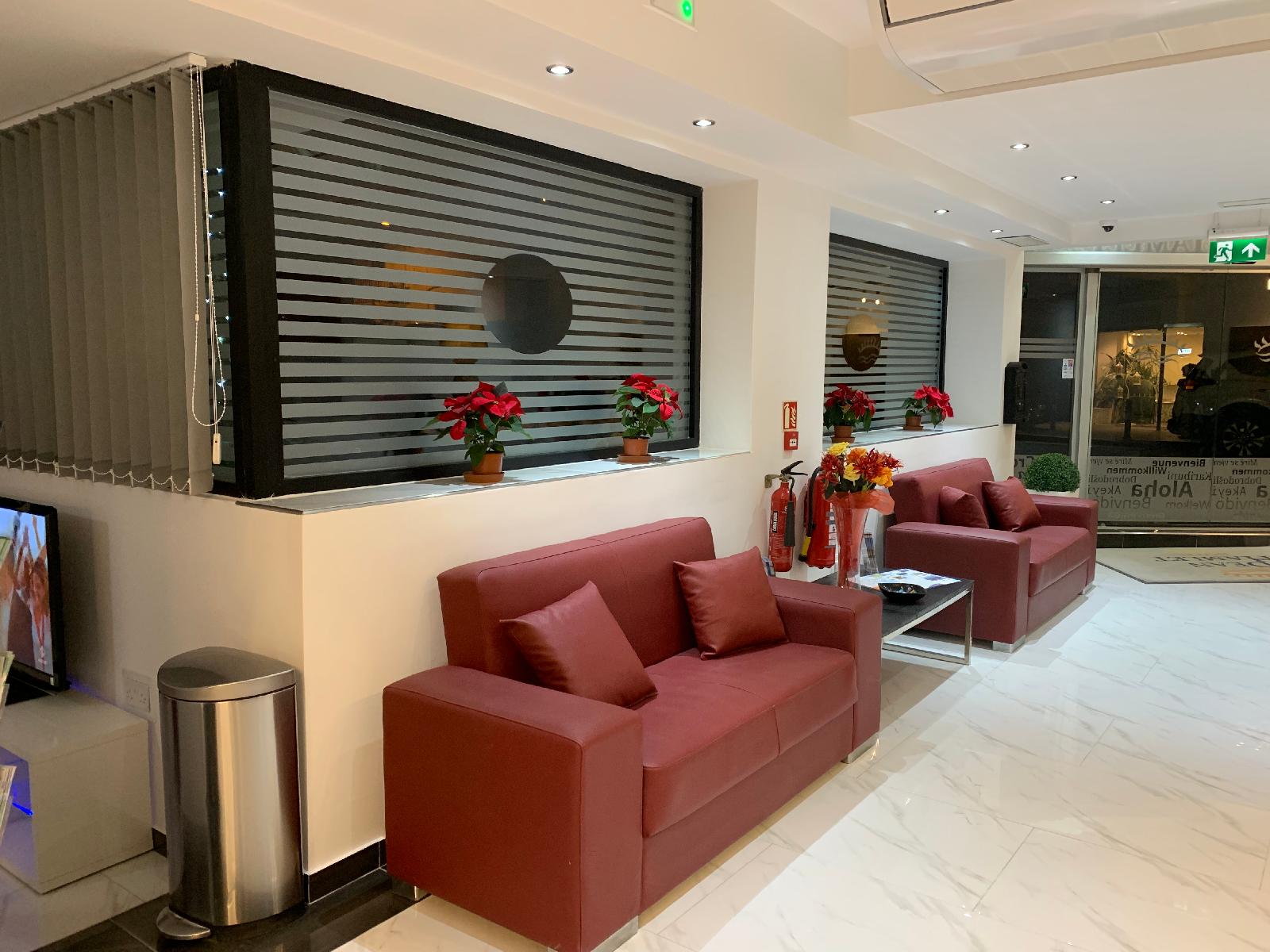 Dean Hamlet Aparthotel
