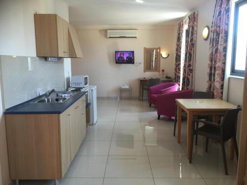 Dean Hamlet Aparthotel