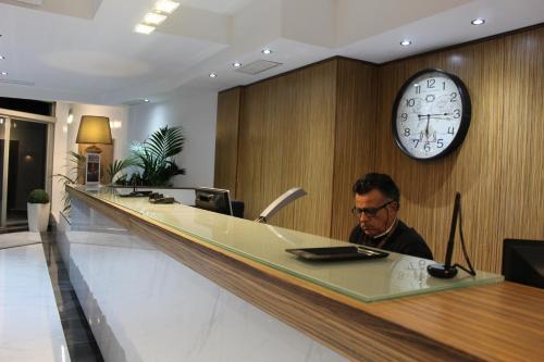 Dean Hamlet Aparthotel
