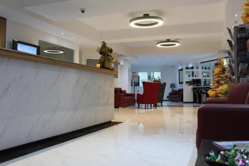 Dean Hamlet Aparthotel
