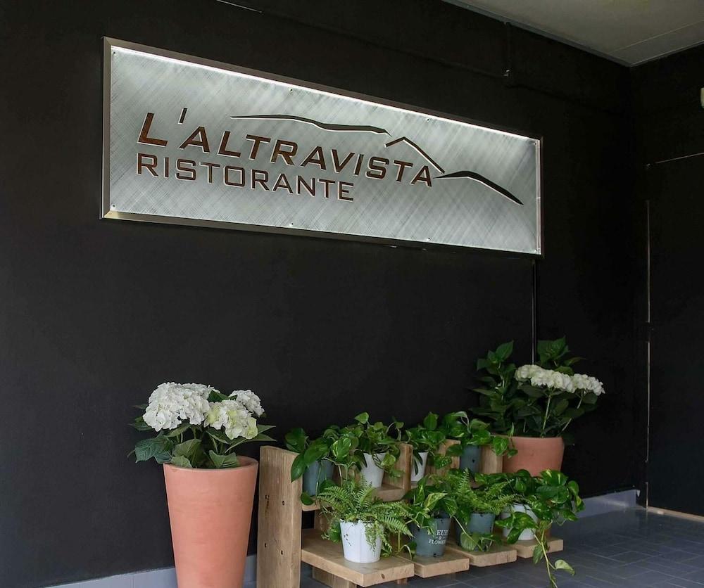 Hotel Serena