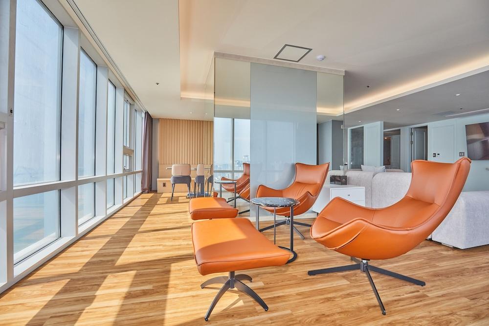 Kolon Seacloud Hotel