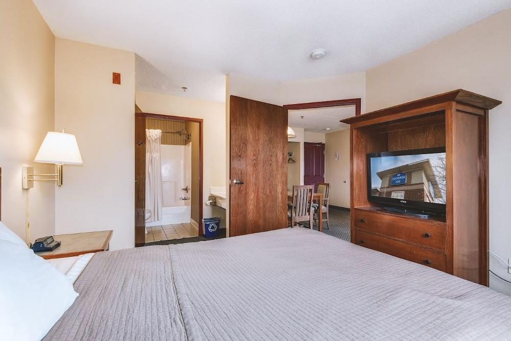 La Quinta Inn Merrillville