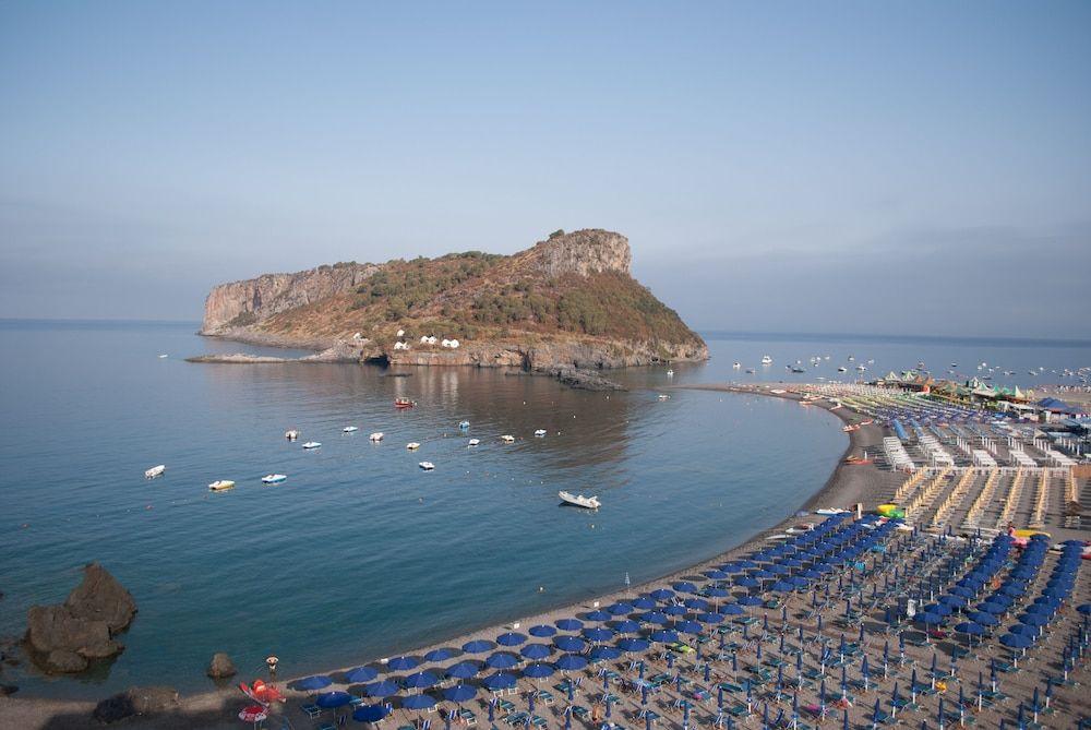 Villaggio Turistico La Mantinera