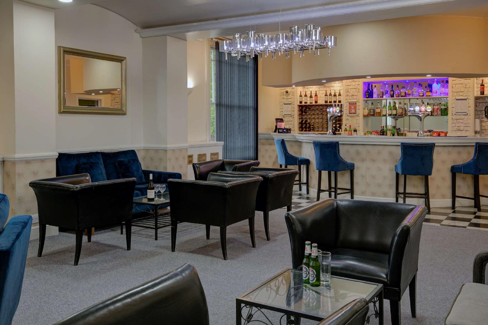Falstaff Hotel