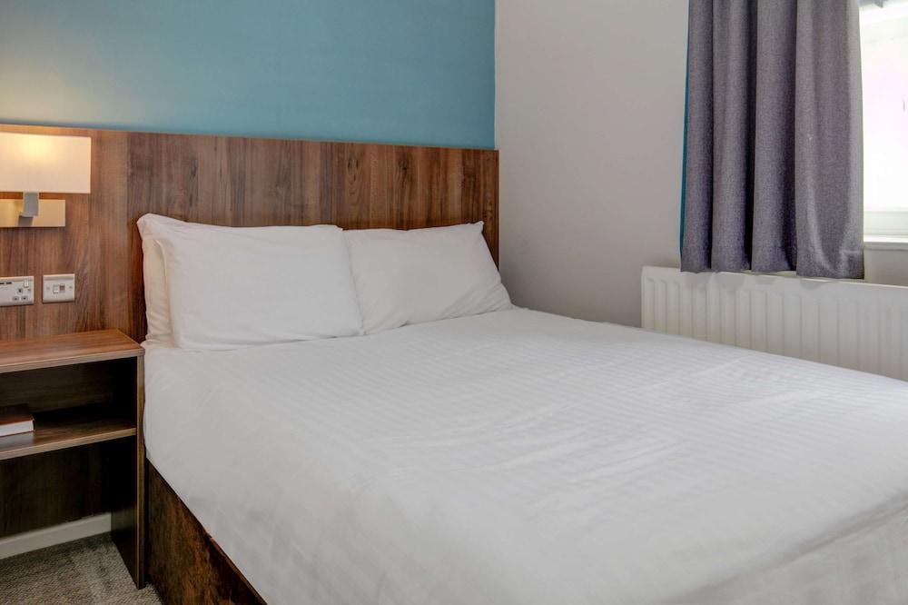 Falstaff Hotel