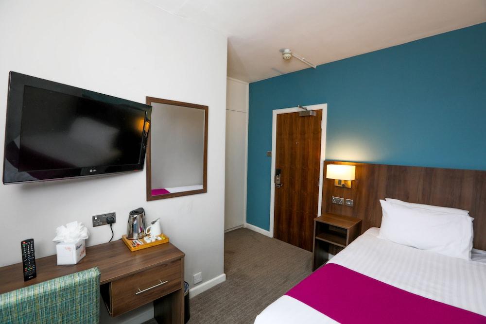 Falstaff Hotel